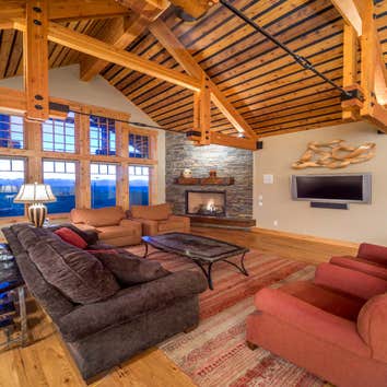 Brasada Ranch Custom Home Design Hope Vista Welcome, we invite you to tour this custom home.
Imagine stepping out on a private deck taking a relaxing