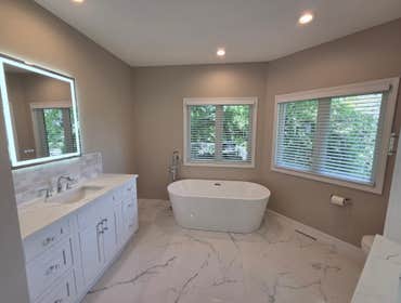Bathrooms & Kitchens