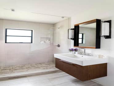 Guest Bathroom Walk-in Shower