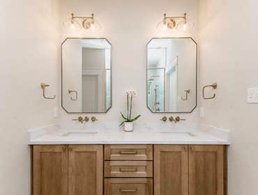 Bathoom Renovations (New Orleans) MLM has been recognized for award winning bathroom renovations across New Orleans in both contemporary and historic h