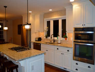 Cherry Hill Kitchen Remodel a kitchen in Cherry Hill.
We removed the kitchen/dining room wall, extended the kitchen into the dining rm.
We moved all 