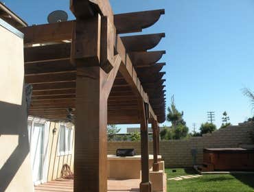 Orange County Outside Bar and Fireplace This is a landscape & Hardscape project in Orange County, CA. It includes the construction of a pergola, and an