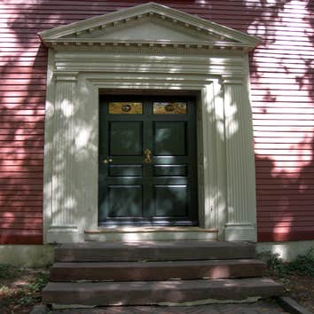Painted one of the oldest houses in Kingston, MA. This project shows the extensive work that was done to this house from beginning to completion