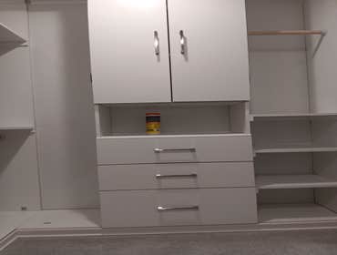Walk in closit Custom build new walk in closet.
