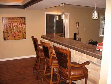 Wet Bars and Kitchens