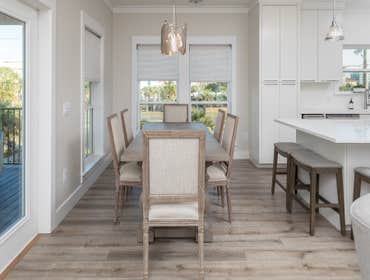 BEACH HOUSE [reno]