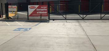 Commercial concrete contractor