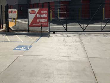 Commercial concrete contractor