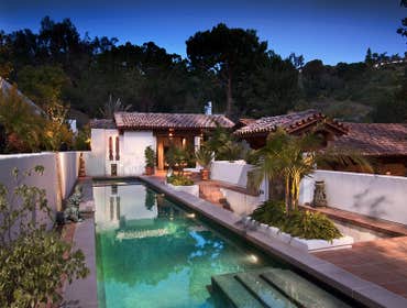 Strauss Residence
