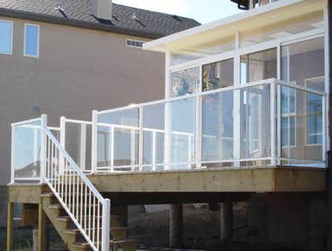 Aluminum Glass + Rail System