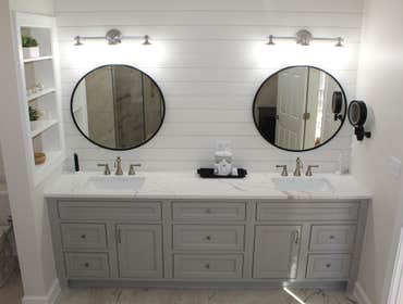 Who can remodel my bathroom in the Myersville Maryland area?
