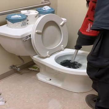 Unclog plumbing Services 247 North Miami