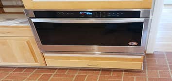 Electric oven and cooktop installation
