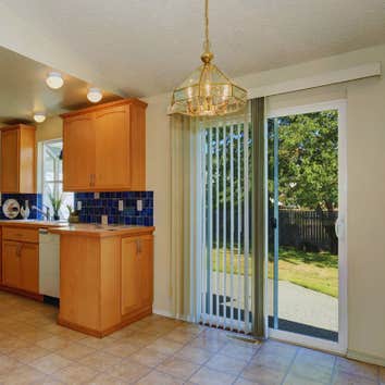 Yorba Linda Blinds & Shades