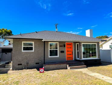 Exterior paint new windows & Roof - Long Beach Before & After:
Beautiful exterior paint new windows & Roof at Long Beach.