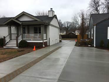 Driveway to code with grassy pavers - Franklin ,TN