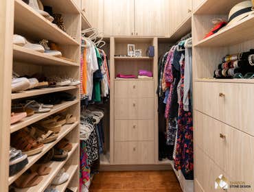 Walk-in closet design