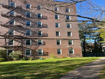 Washington Irving Gardens At Washington Irving Gardens in Tarrytown, J&S Windows completed a full window upgrade for a long-time co-op client, replacin