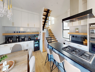 Downtown Park City Remodel & Addition We’re proud to share our $1.4M transformation, adding a 6th level, securing exclusive views. Featuring a natural 