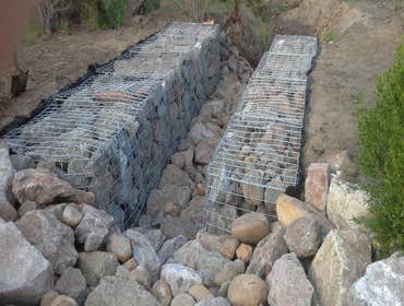 Finish product with gabions
