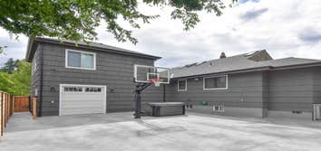 Paradise Construction LLC