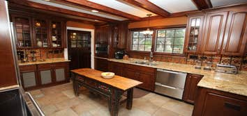Rustic Feel Modern Features
