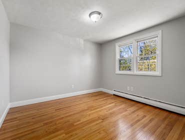 Bedroom Hardwood flooring