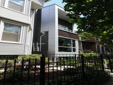 W Oakdale Ave Home
