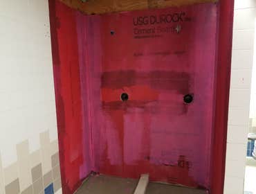 LOCKER ROOM