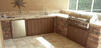 outdoor kitchen