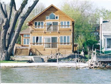 Home Additions from Tek Building & Remodeling, Inc. Interior and exterior home remodeling additions, from room and bathroom additions to second story a