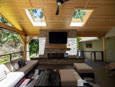 Follett Project fully integrated ground-level outdoor living space designed for comfort, year-round use, and timeless style.
This project features a sp