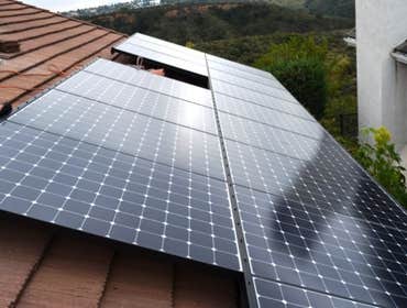 4.93 kW System San Diego 92121 16 Panels - Sunpower 308 White
Inverter - 4000m