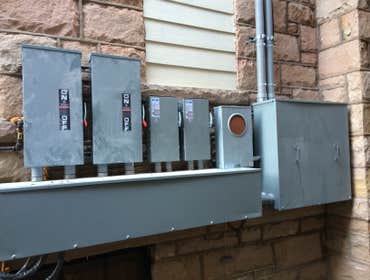 600 amp service