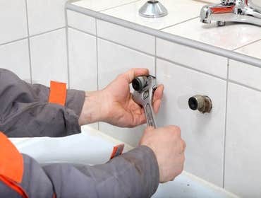 plumber in Lakewood