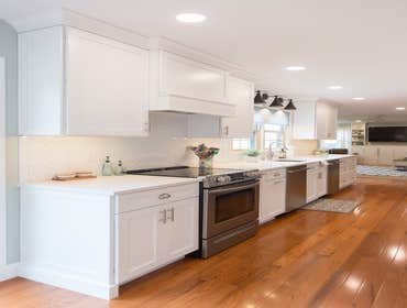 Transitional Family Kitchen in Plymouth Meeting, PA