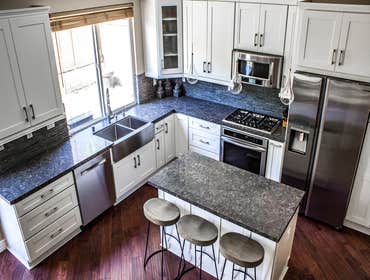 Dramatic white shaker kitchen