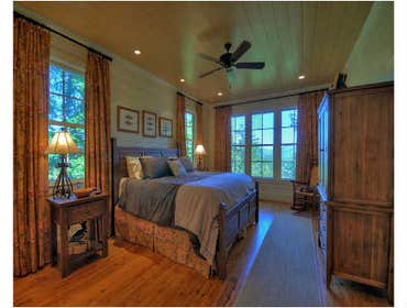 Blue Ridge Custom cabin in Blue Ridge Georgia
4000 sq. ft. 5 bedrooms 5 1/2 baths