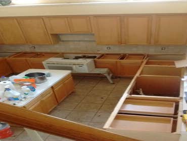 Before pic of kitchen area