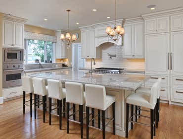 Kitchen, Dining & Family Room