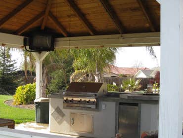 Outdoor Kitchen Installation