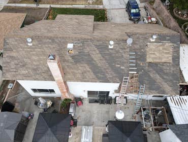 Full Roof Replacement Santa Clarita Beautiful full shingles roof replacement in Santa Clarita.
Before, during & final.