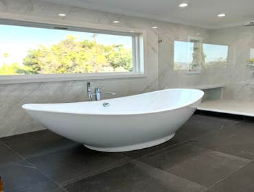 Master Bathroom Remodeling Now this is a dreamy master bathroom ? Another successful project completed, blending elegance and tranquility.