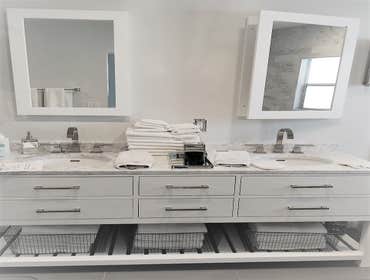 Bathroom Remodels These are remodeled bathrooms built throughout Los Angeles and San Fernando Valley. Some styles include: Cottage, Electric, Contempor