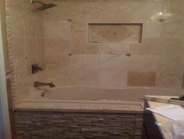 Shower / tub