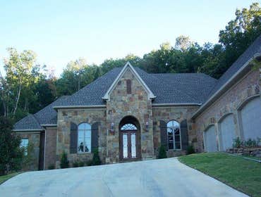 504 Hickory Creek