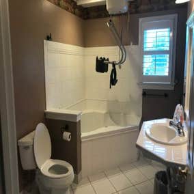 Apw Flooring & Remodeling