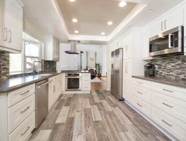 White shaker kitchen