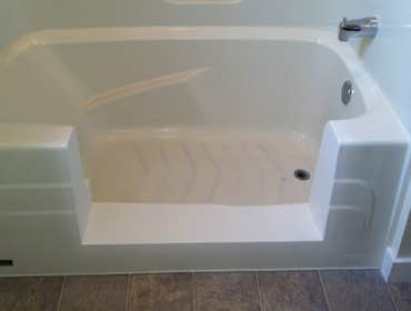 Adaptive Access to create barrier-free bathtub Converted these customer's existing bathtub in one day. They now can use their shower with more confide