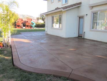 Stamped concrete with borders